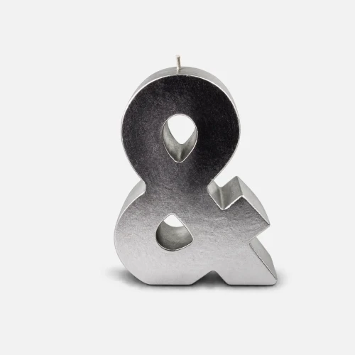dekoracyjna świeca Ampersand.webp